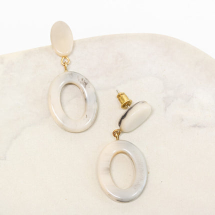 marble resin stud earring
