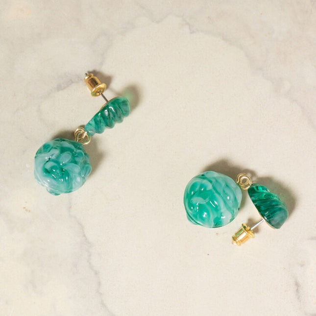 emerald wht glss earring