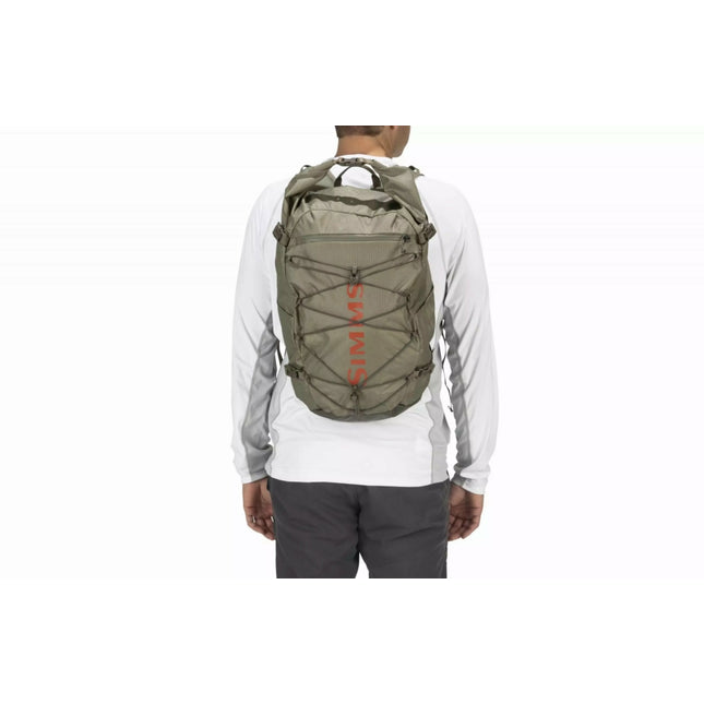 simms flyweight 18l access pack