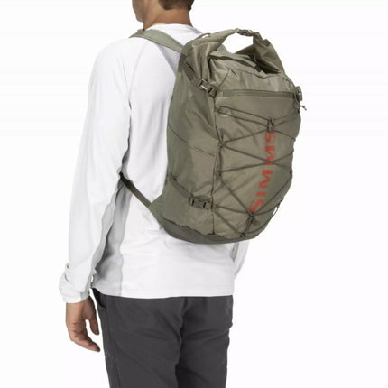 simms flyweight 18l access pack
