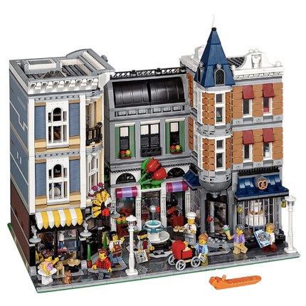 Lego 10255 Assembly Square Toy Model