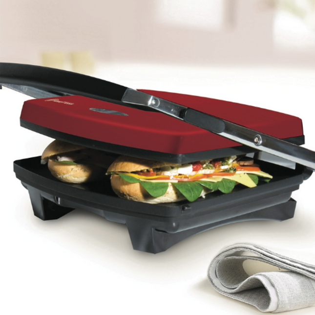 Russell Hobbs Sandwich Maker Red