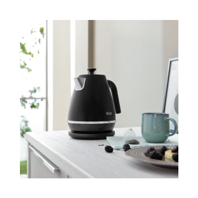 Delonghi Kettle KBIN2001.BK Sunset Black 1.7 Litres