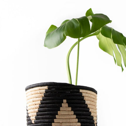 blk zigzag storage basket