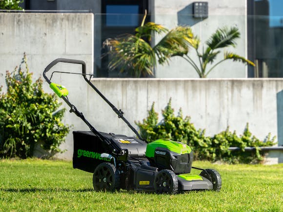 GreenWorks Lawnmower 40V 460mm Self Propelled 6.0Ah Kit Onecheq