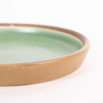 green pond rim plate