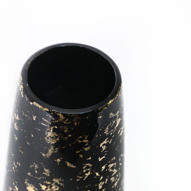 black gold lacquer vase