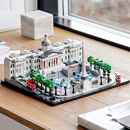 Lego 21045 Trafalgar Square Toy Model