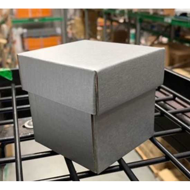 gift box silver 75 x 75 mm each