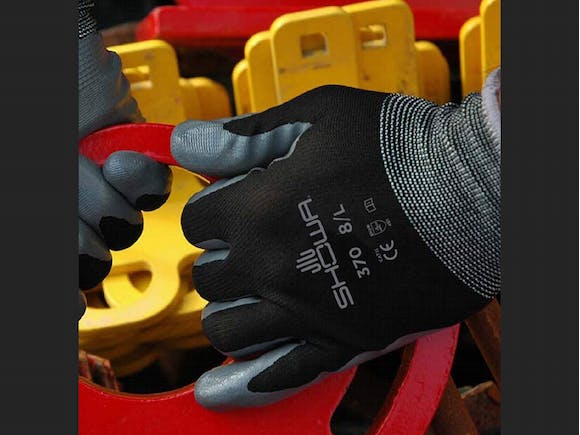 SHOWA 370 Nitril-Handschuhe – Handflächenbeschichtet, Schwarz/Grau, Größe M (Paar)