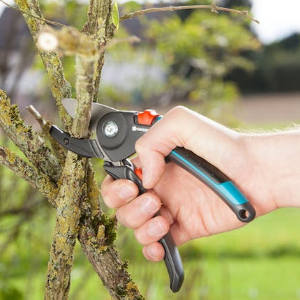 gardena comfort anvil secateurs integrated spring