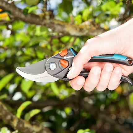 gardena comfort bypass secateurs integrated spring