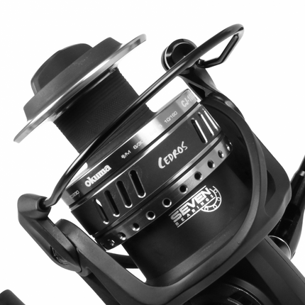 okuma cedros cj8000 fishing n adventure dethroner 200 350g jig combo