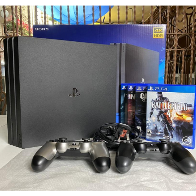 Playstation PS4 Console Slim Edition 2TB and 2 Controllers Bundle